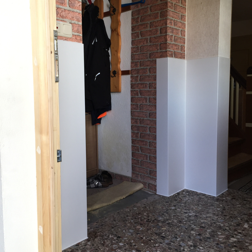 Wandschutz im Garderobenbereich in der Garage