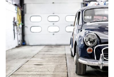 Garagenwandschutz: Wie du mit einfachen Mitteln Lackschäden und teure Reparaturen vermeidest.