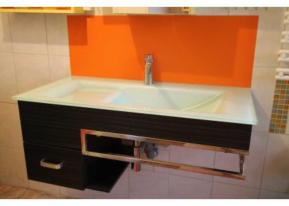 Waschbecken Spritzschutz